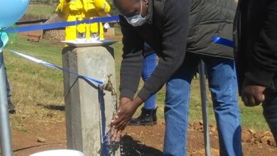 Photo of Kabi delivers water in Leribe